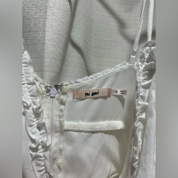 Francesca’s white romper - Picture 4 of 5